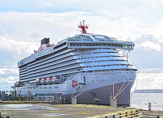 Scarlet Lady ship photo 3