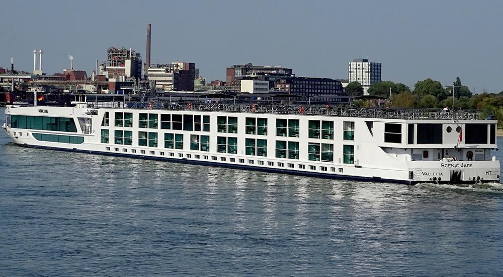 Scenic Jade ship photo 3