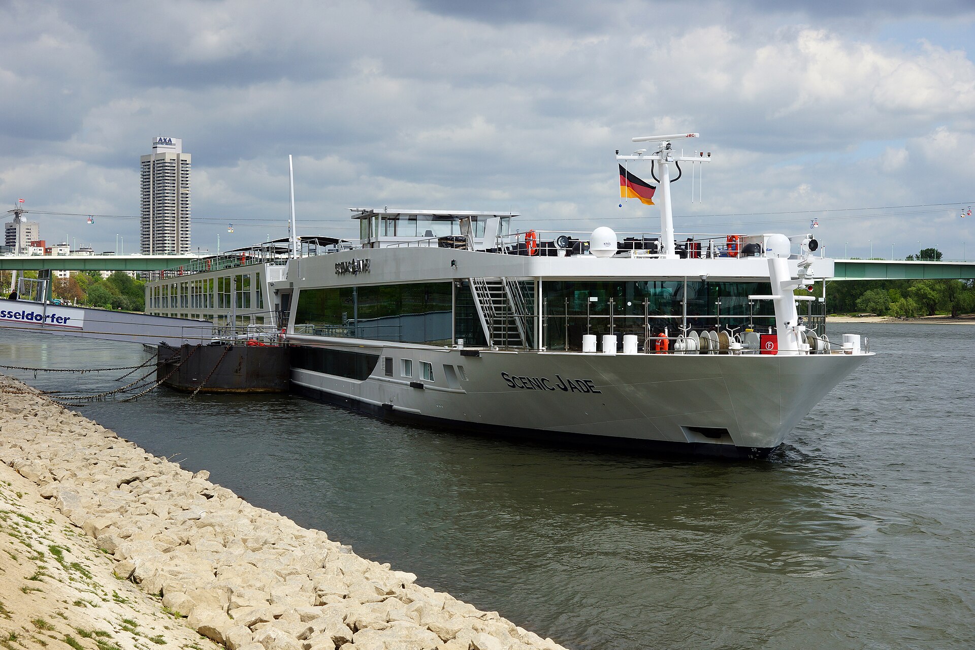 Scenic Jade ship photo 1