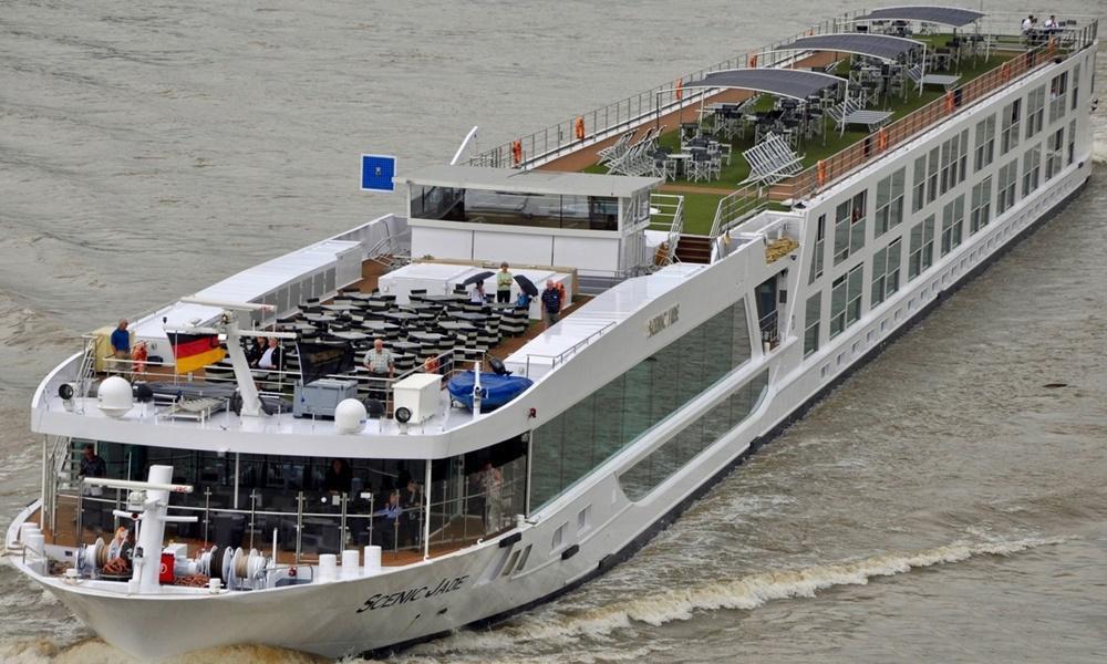 Scenic Jade ship photo 2