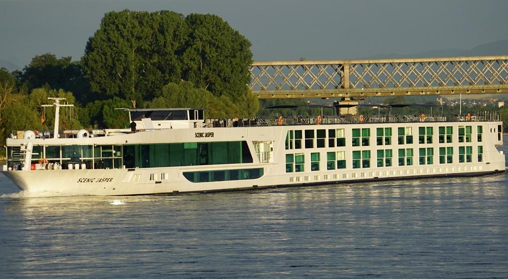 Scenic Jasper ship photo 1