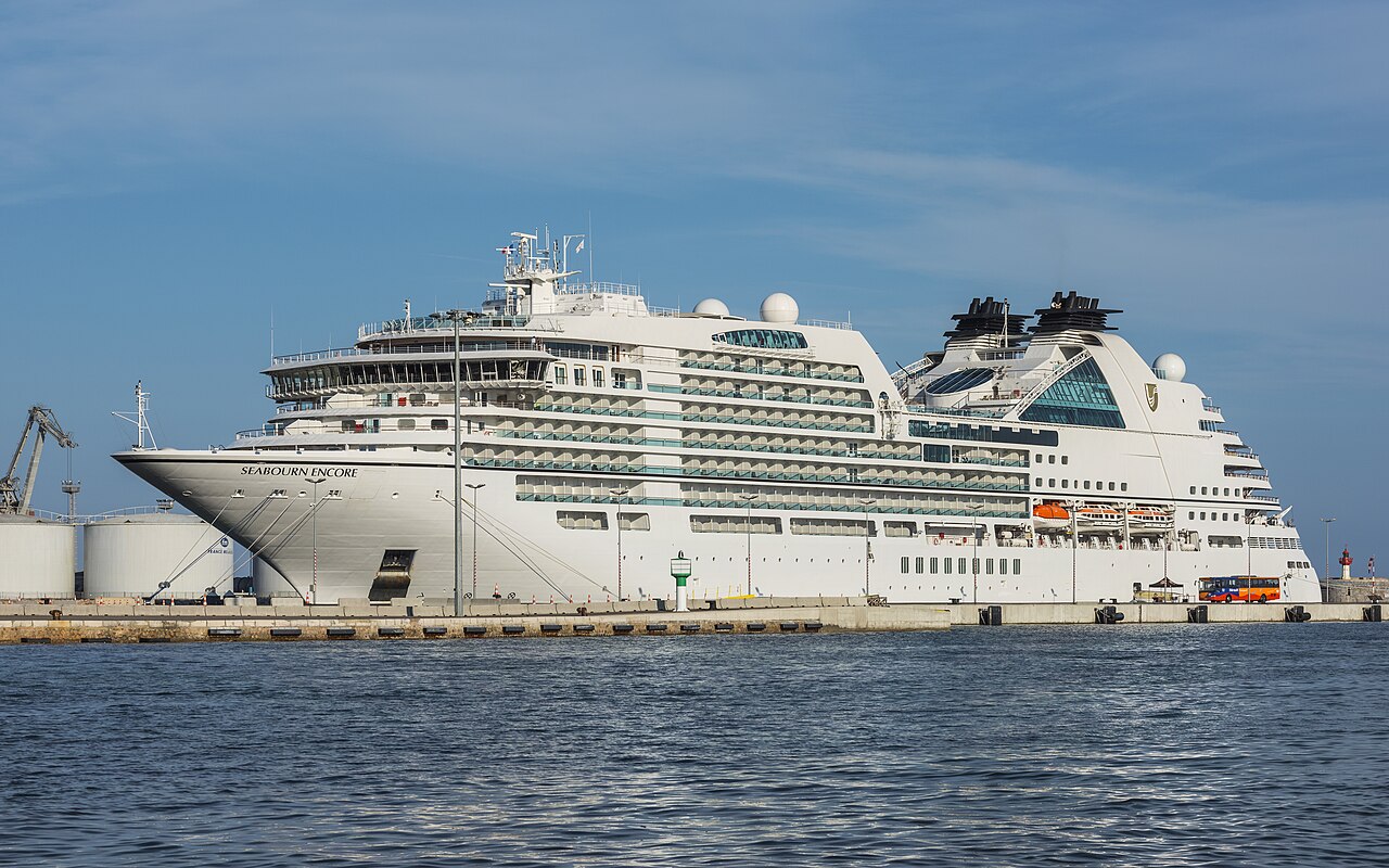Seabourn Encore ship photo 1