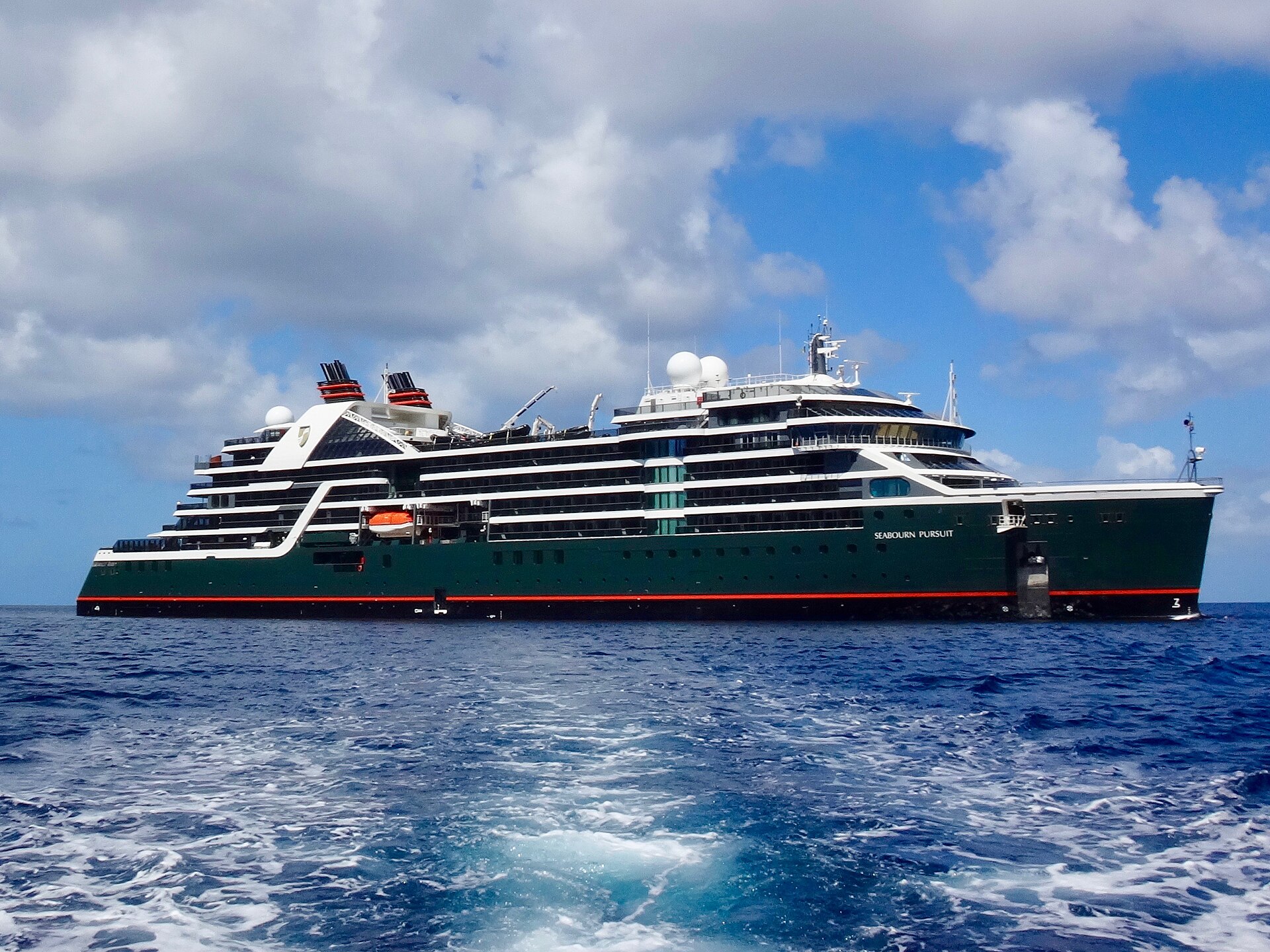 Seabourn Pursuit ship photo 1