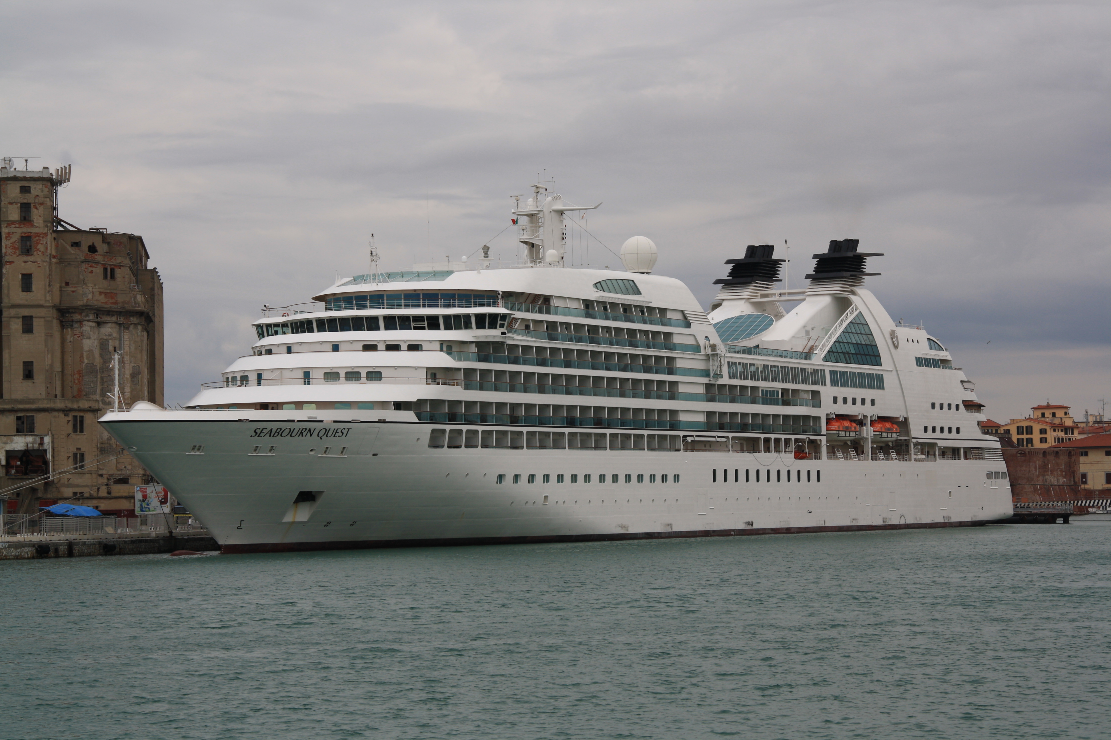 Seabourn Quest ship photo 3