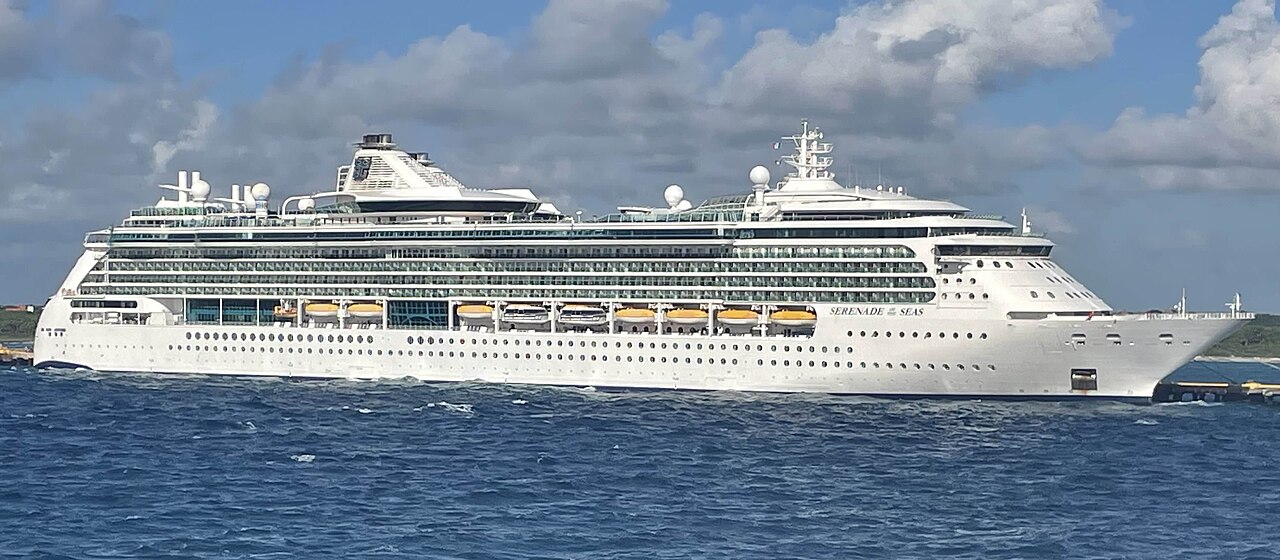 Serenade of the Seas ship photo 2