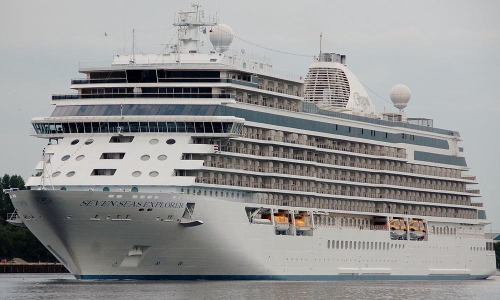 Seven Seas Explorer ship photo 3