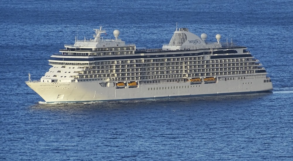 Seven Seas Grandeur ship photo 3