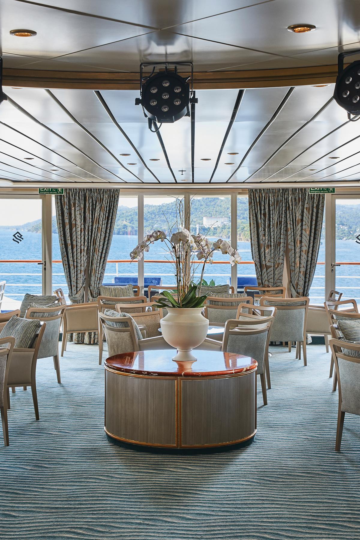 Silver Wind ship photo 16