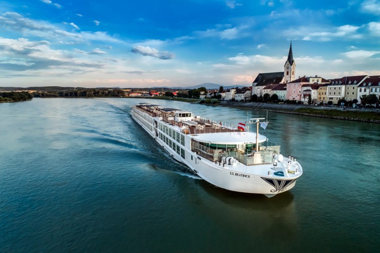 SS Beatrice ship photo 1
