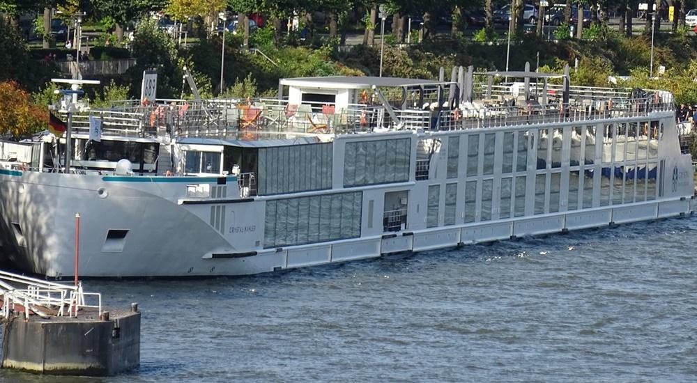 SS Elisabeth cruise ship