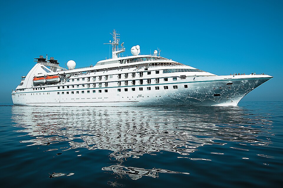 Star Pride ship photo 1