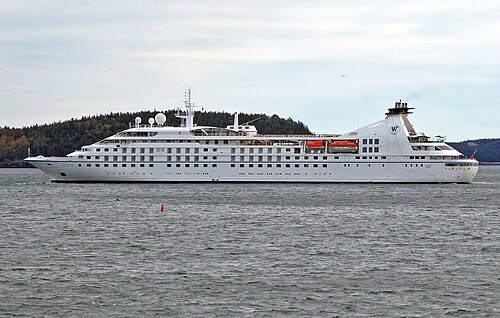 Star Pride ship photo 3