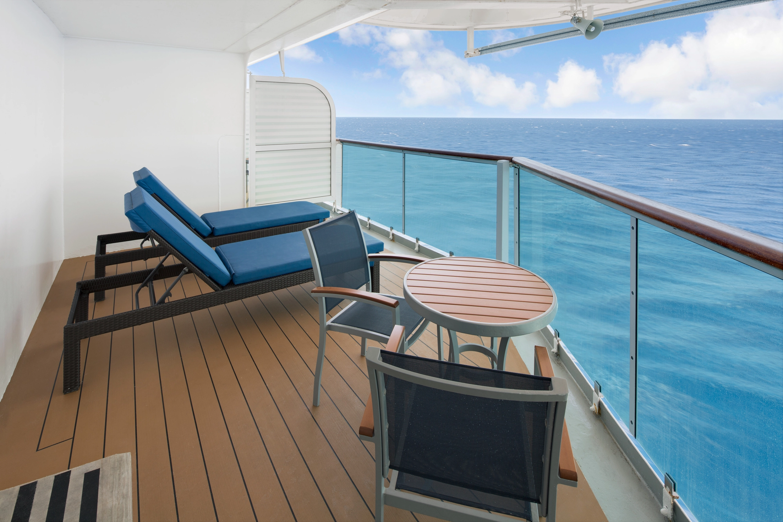 Symphony of the Seas ship photo 19