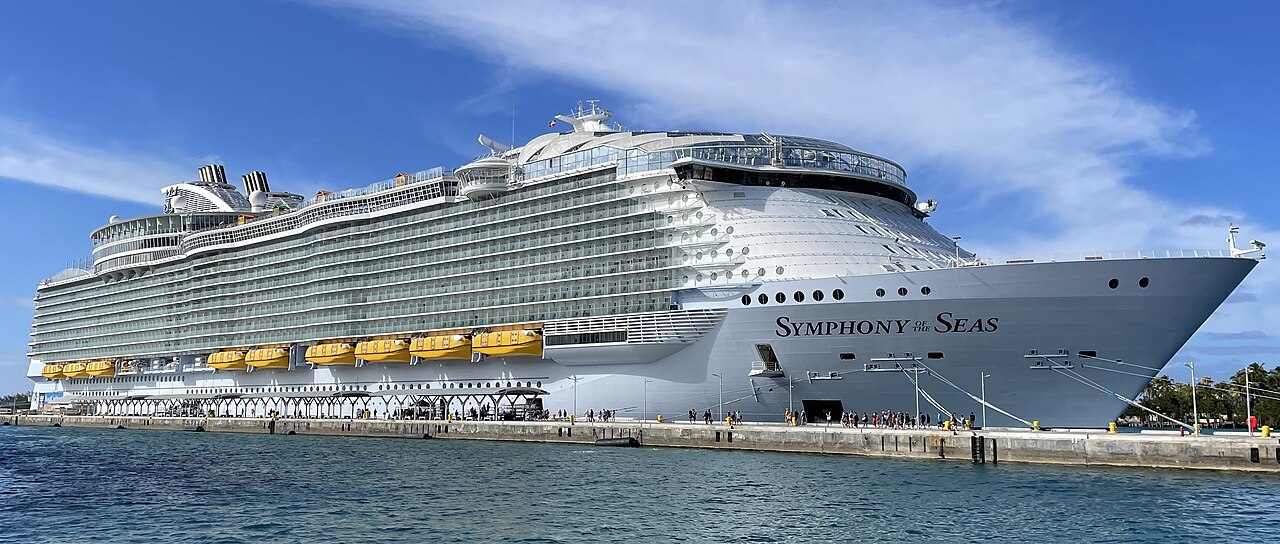 Symphony of the Seas ship photo 2