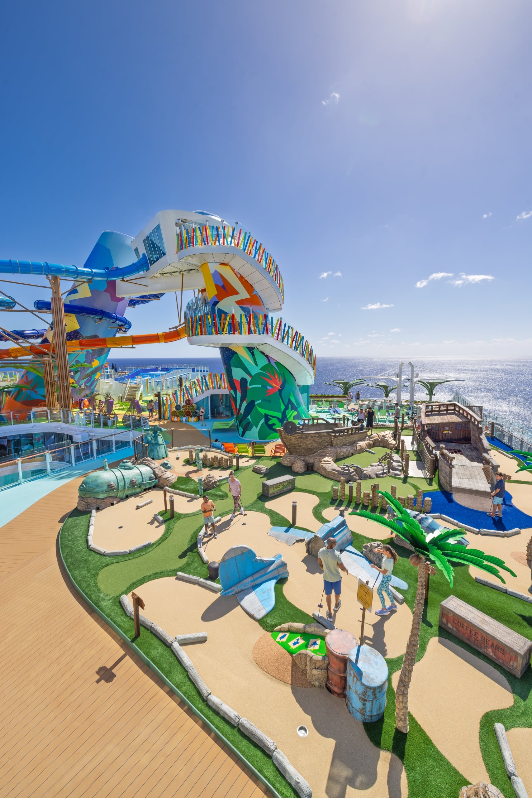 Symphony of the Seas ship photo 13
