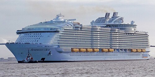 Symphony of the Seas ship photo 3