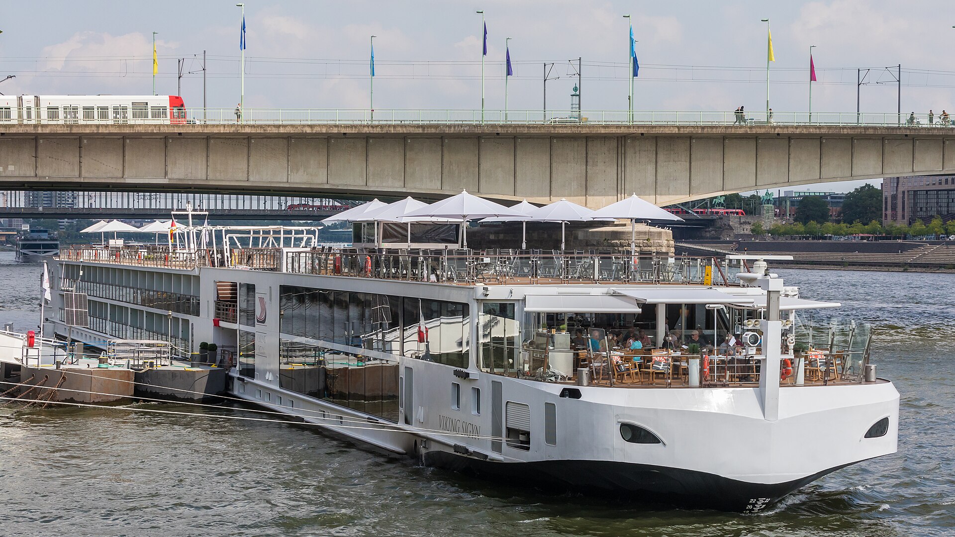 Viking Sigyn cruise ship
