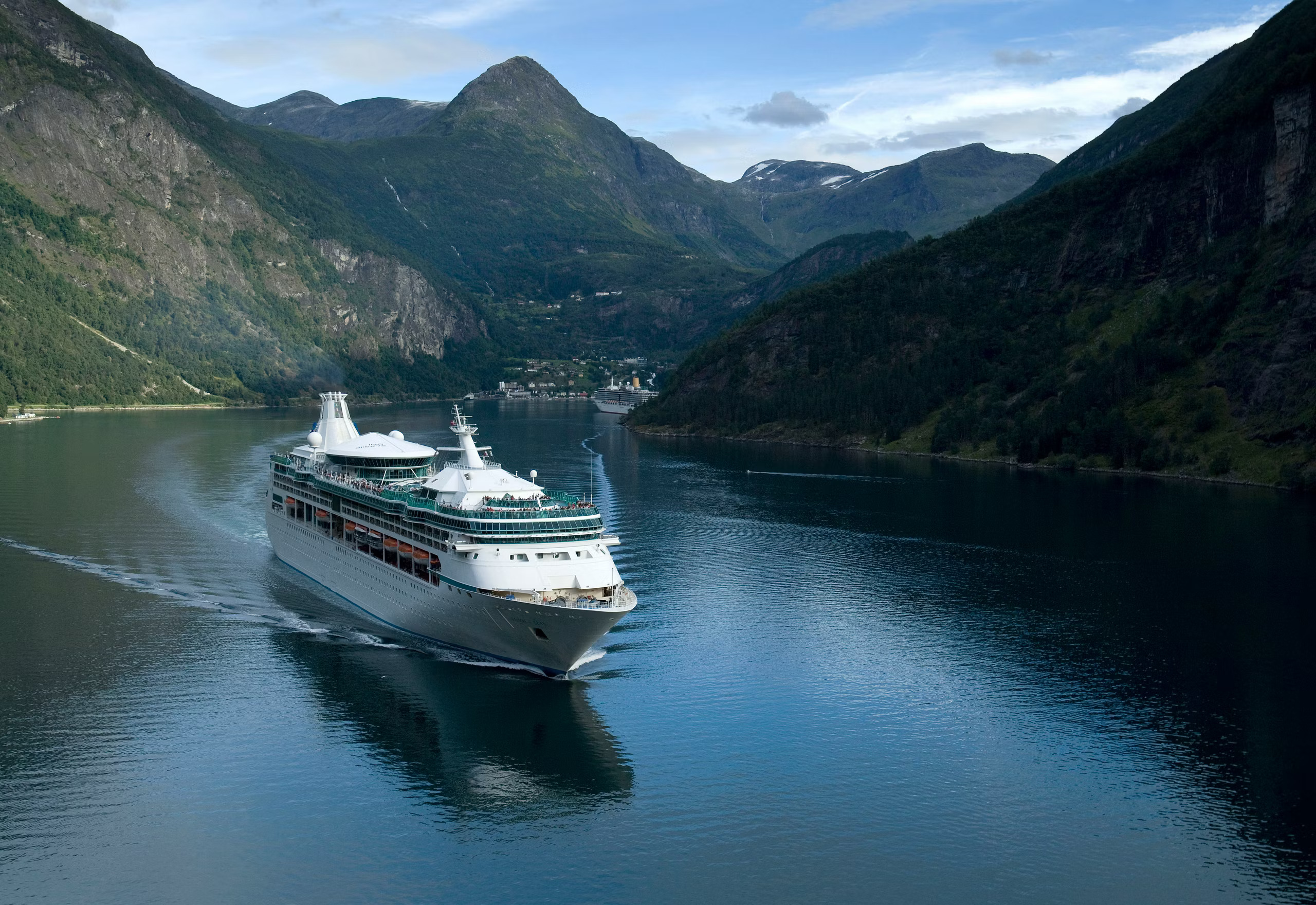 Vision of the Seas ship photo 2