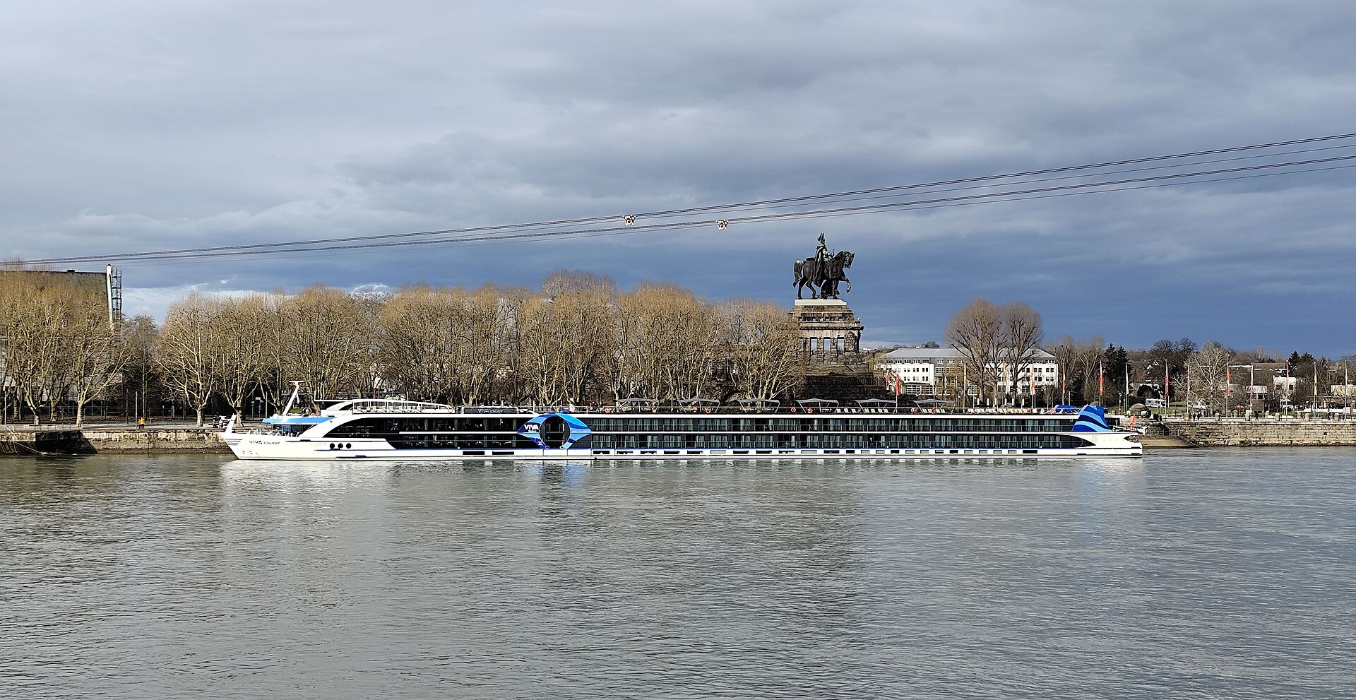 VIVA ENJOY ship photo 1