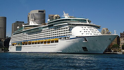 Voyager of the Seas ship photo 3