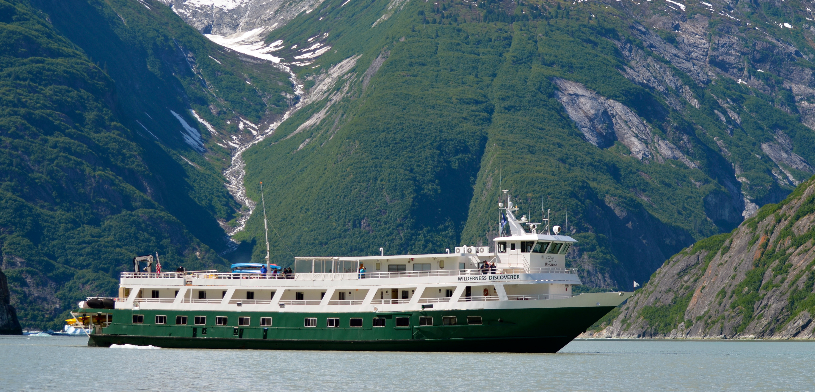 Wilderness Discoverer cruise ship